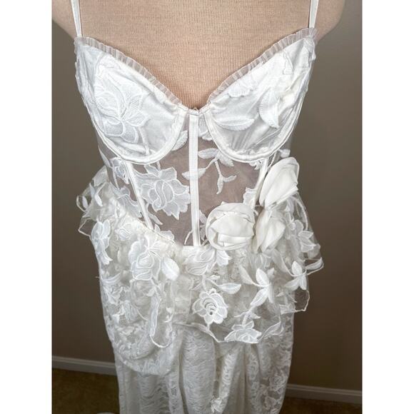 For Love & Lemons Alora Floral Lace Bustier Ruched Draped White Maxi Gown Sz L - Picture 4 of 10